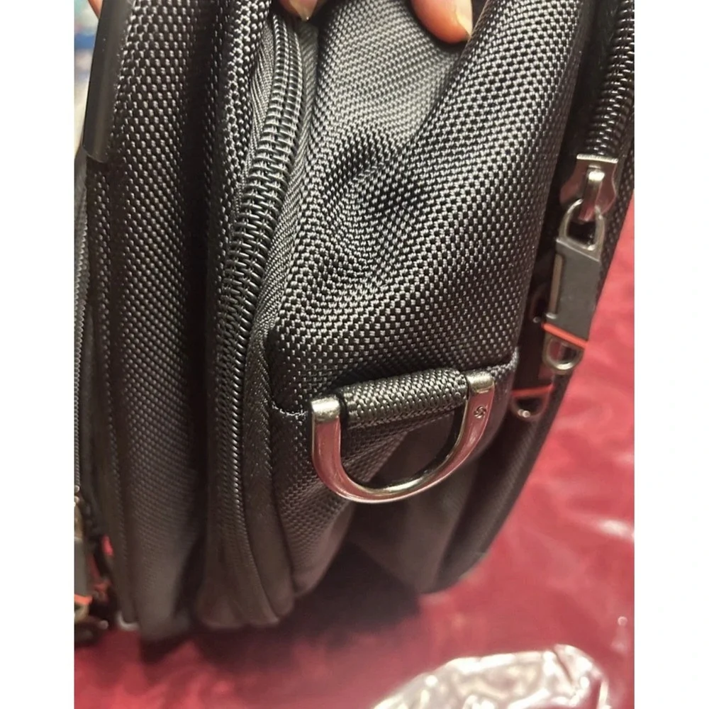 Samsonite padded 15